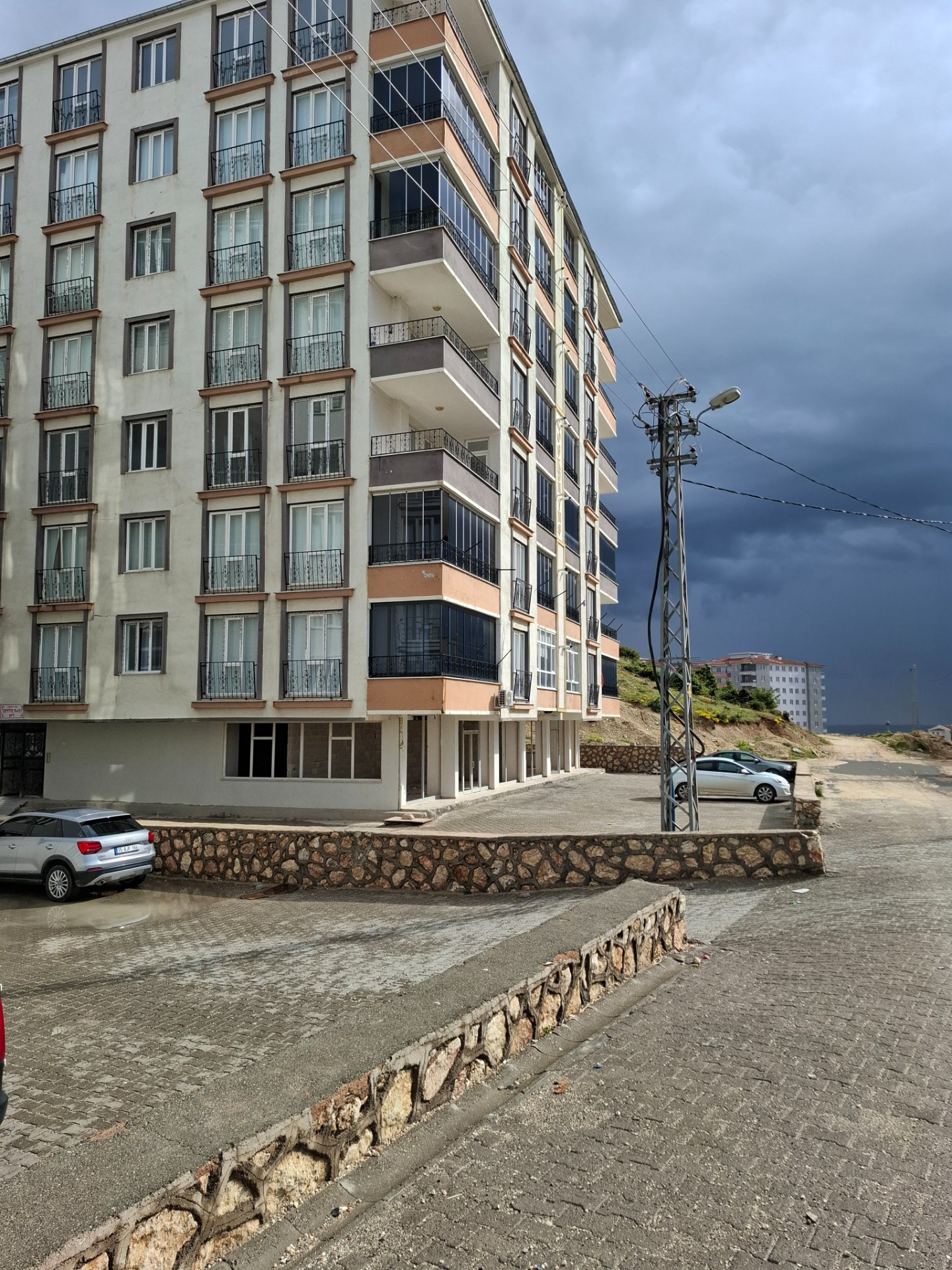15 TEMMUZ'DA SATILIK 150 M2 SATILIK 3+1 DAİRE - 2