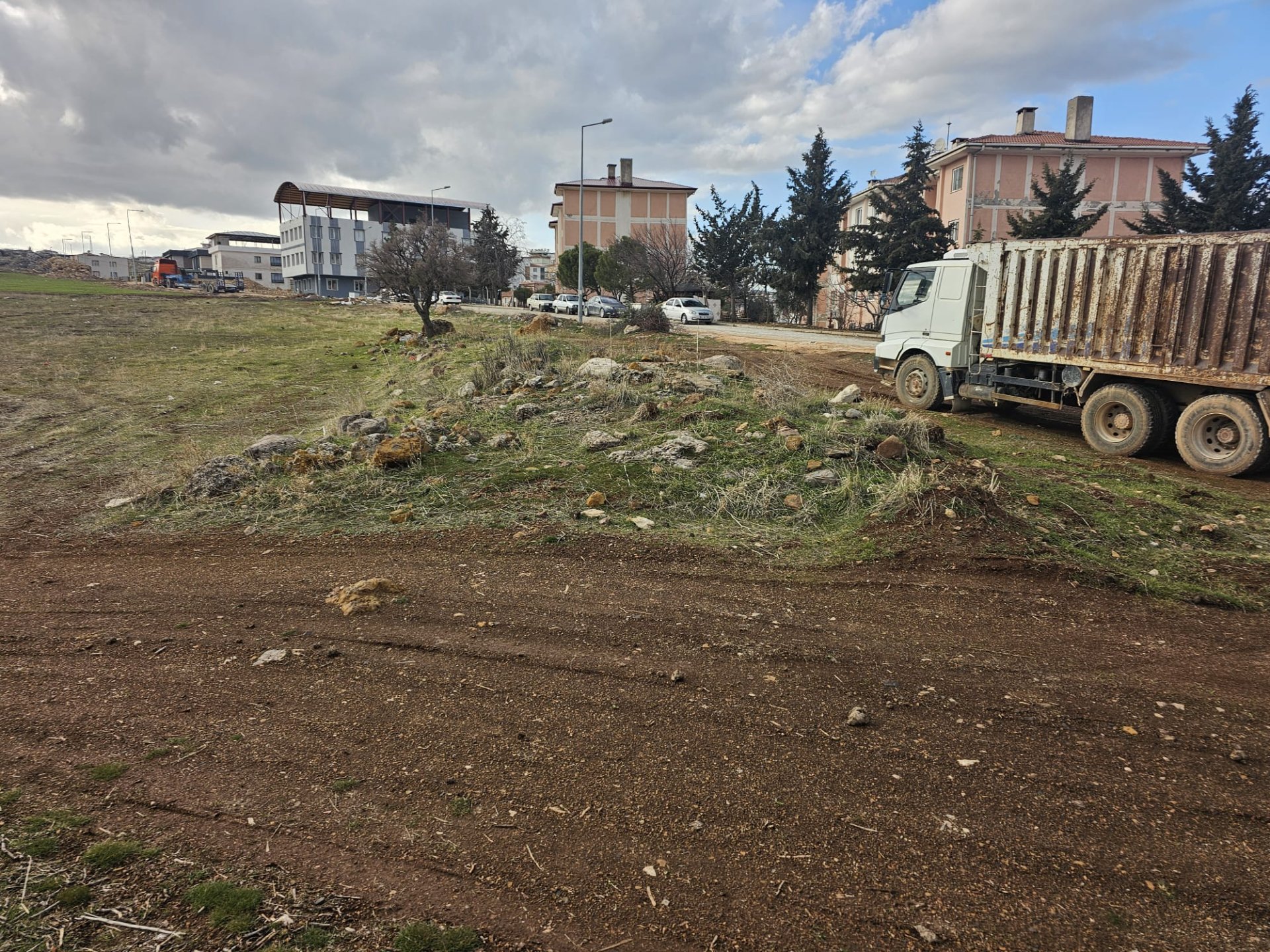 ERDEMOĞLU MAH. A7 İMARLI BLOK ARSASI SATILIKTIR