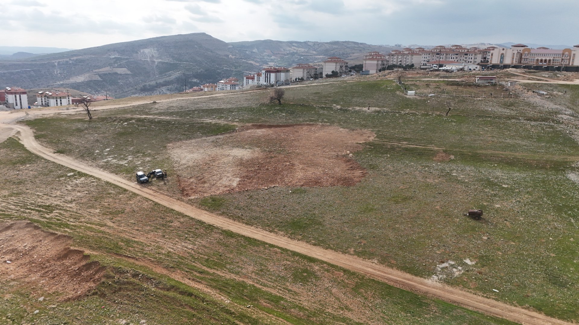 ALİ ERDEMOĞLUNDA SATILIK ARSA