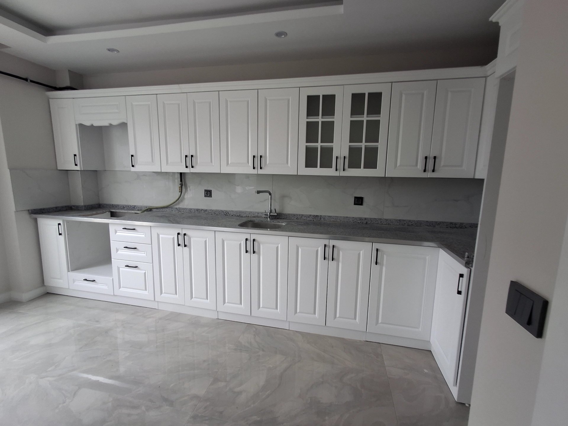 ALİTAŞINDA SATILIK 3+1 DAİRE - 3