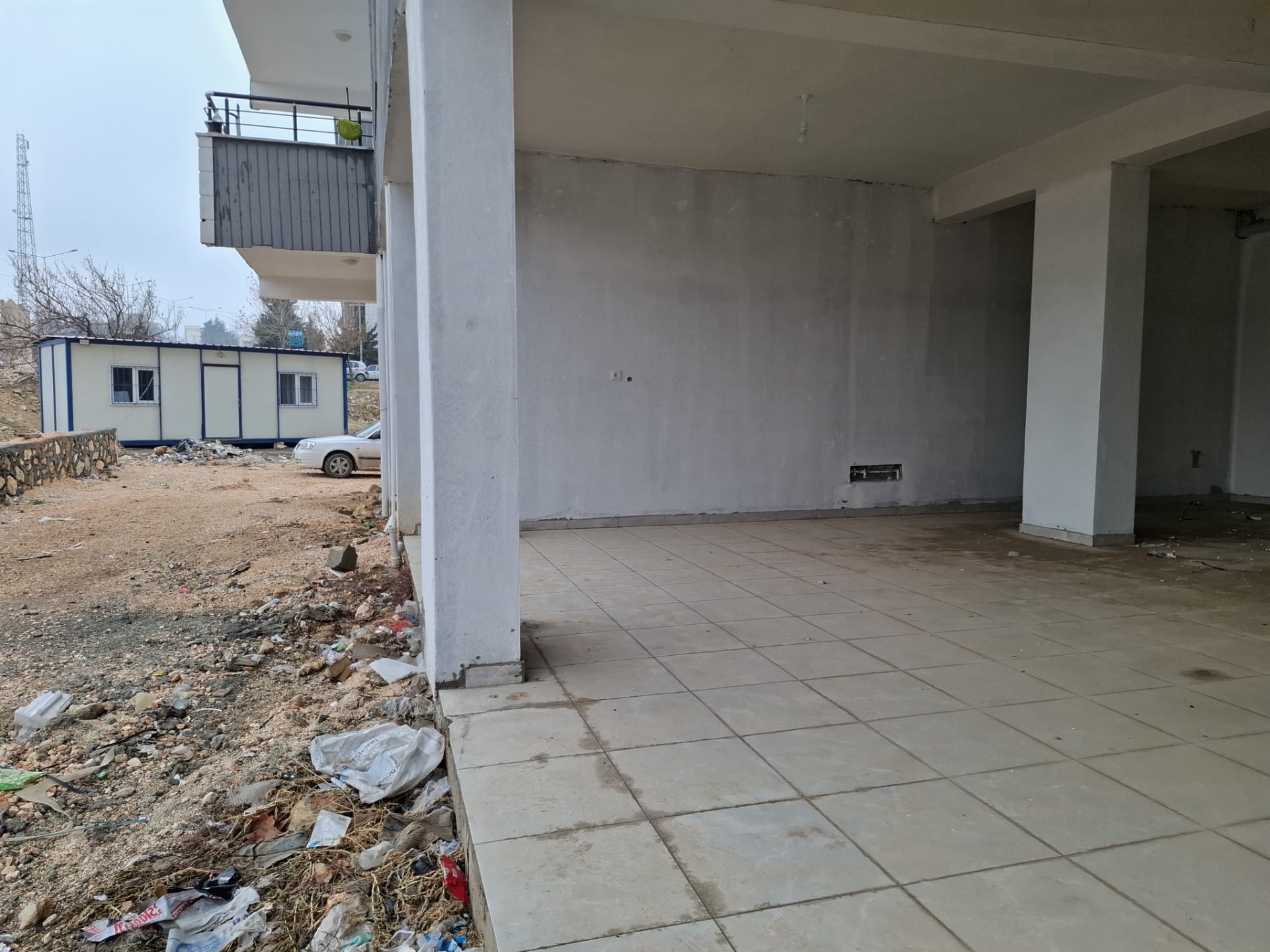 BETAŞ KARŞISI ANAYOLDA 70 M2 KİRALIK İŞ YERİ